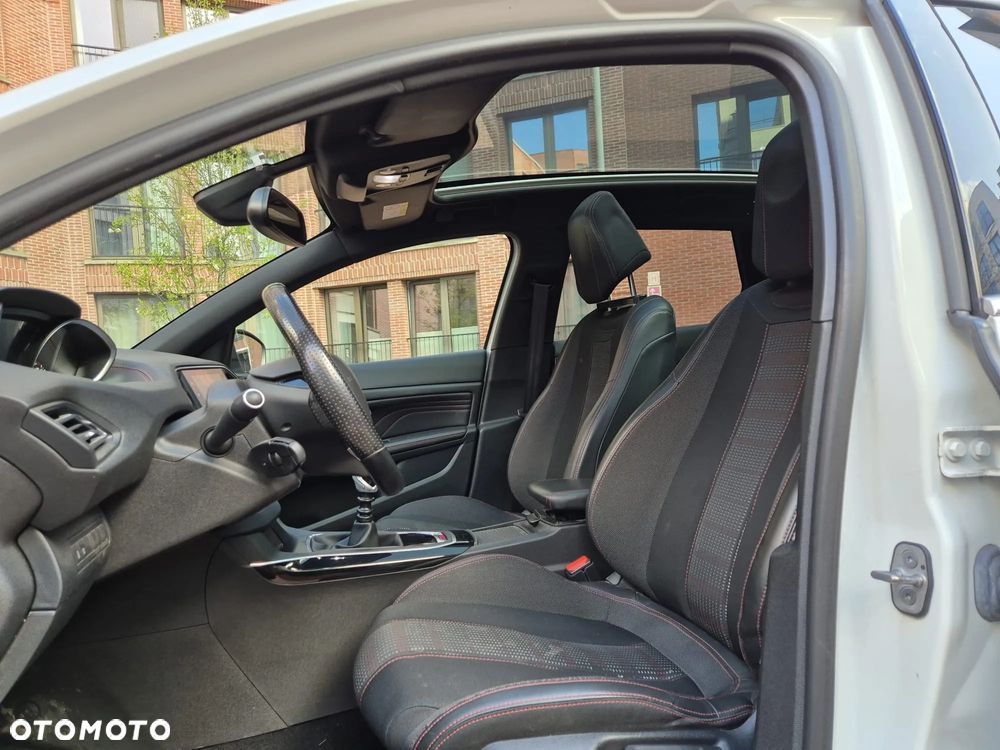 Peugeot 308 - 7