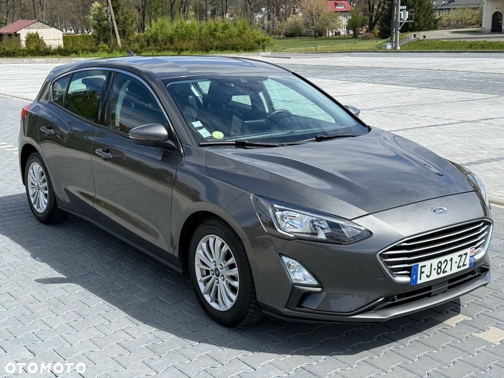 Ford Focus 1.5 EcoBlue Start-Stopp-System TITANIUM DESIGN - 13