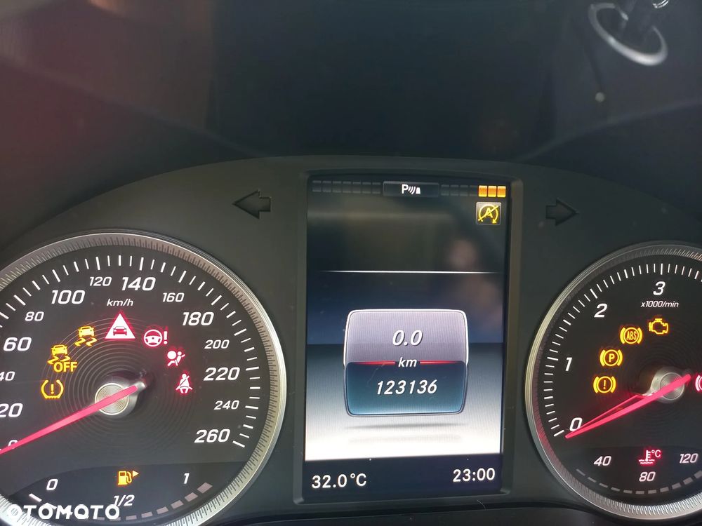 Mercedes-Benz Klasa C 180 (BlueTEC) d Avantgarde - 5