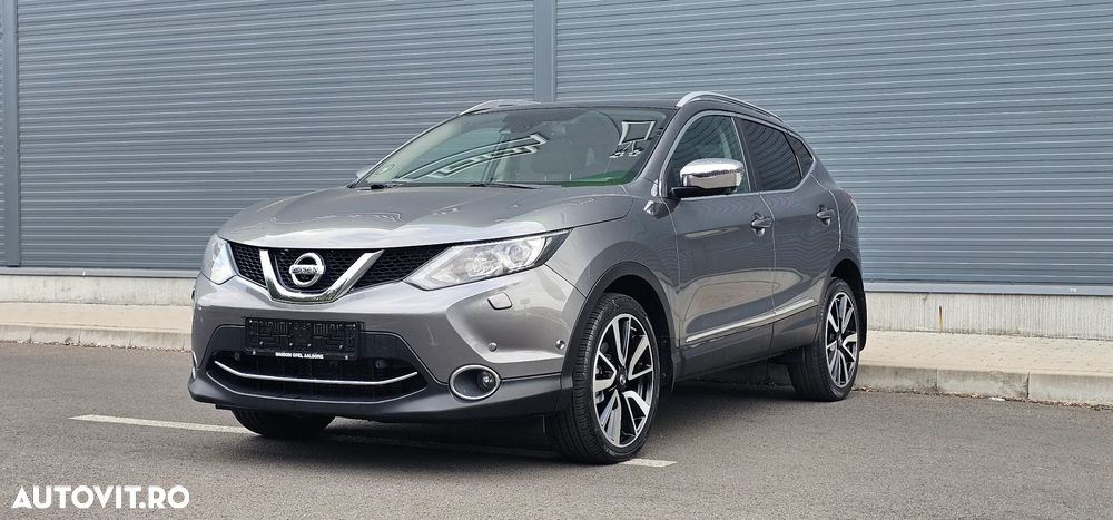 Nissan Qashqai 1.6 DCI Xtronic TEKNA - 24
