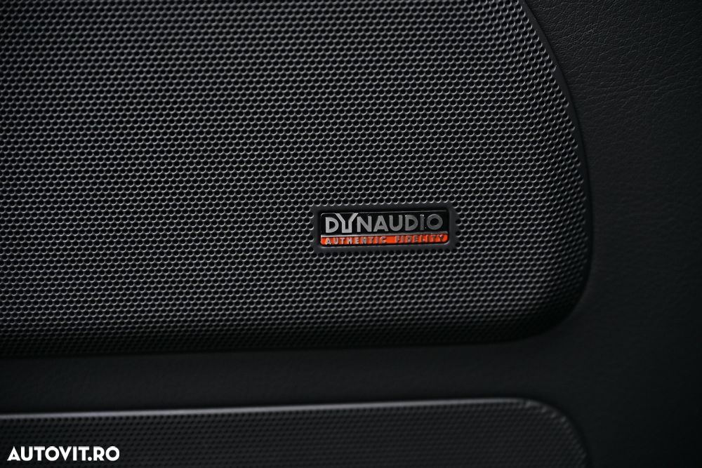 Volkswagen Multivan - 30