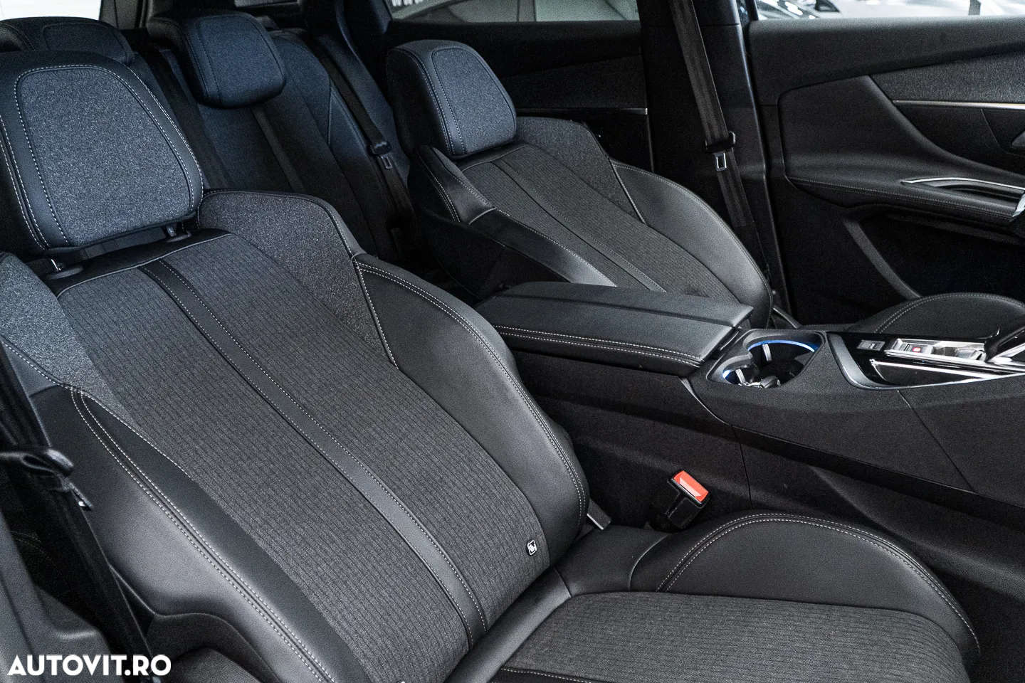 Peugeot 3008 PureTech 130 Stop & Start GPF EAT8 GT - 29