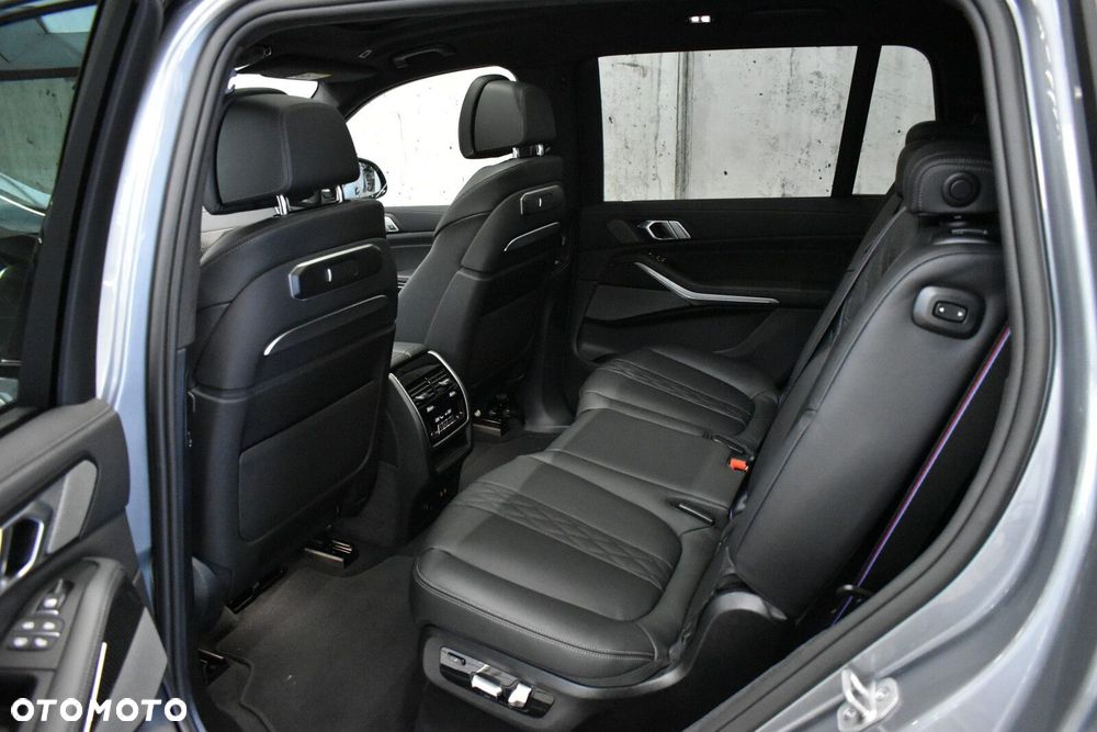 BMW X7 xDrive40d mHEV M Sport Edition sport - 9