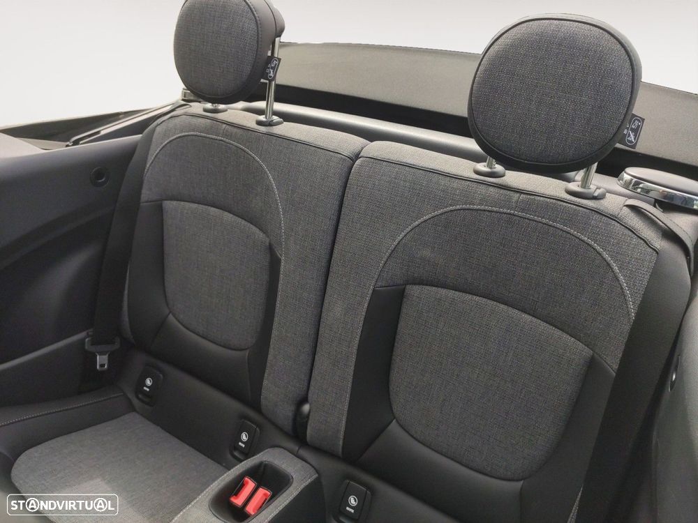 MINI Cabrio Cooper Auto - 13