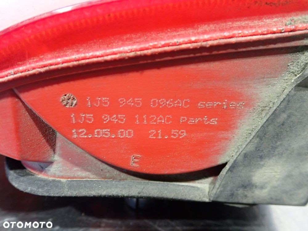 LAMPA PRAWA TYLNA VOLKSWAGEN BORA 1J5945257   1J5945096AC  1J5945112AC - 11