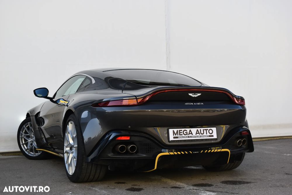 Aston Martin V8 Vantage - 4