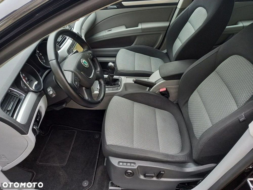 Skoda Superb 1.6 TDI Platinum - 28