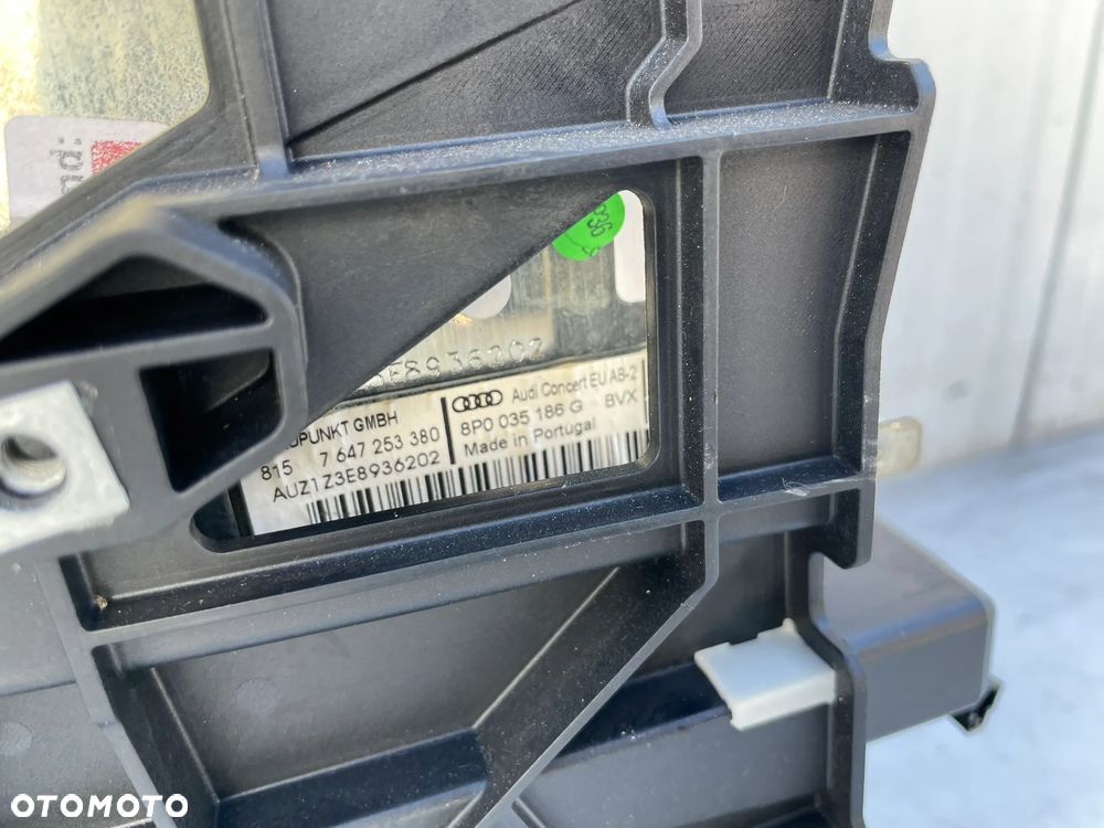 KONSOLA KOSZ RAMKA RADIA 2 DIN AUDI A3 8P 8P0858005A - 8