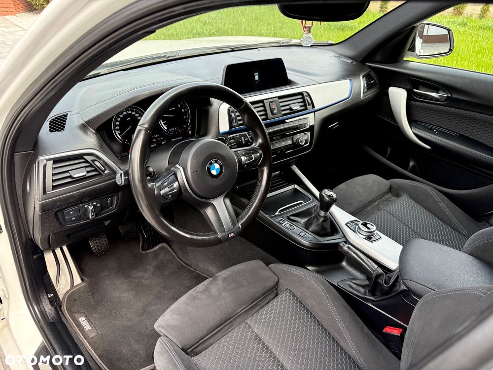 BMW Seria 1 118i Edition M Sport Shadow - 19