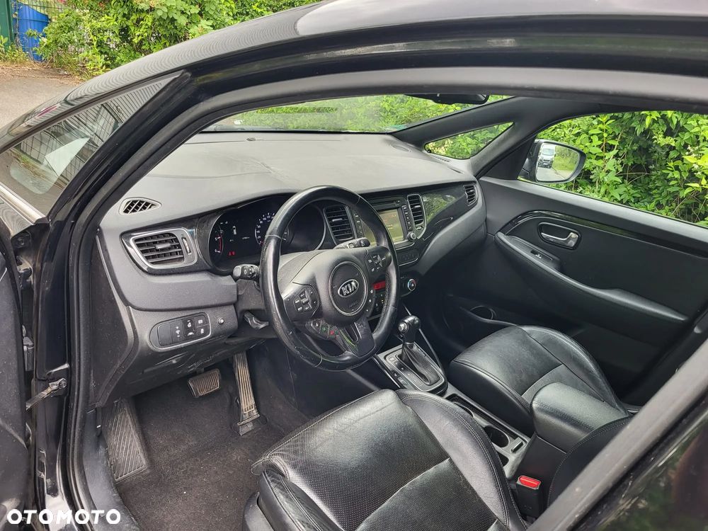 Kia Carens 1.7 CRDi L 7os - 4