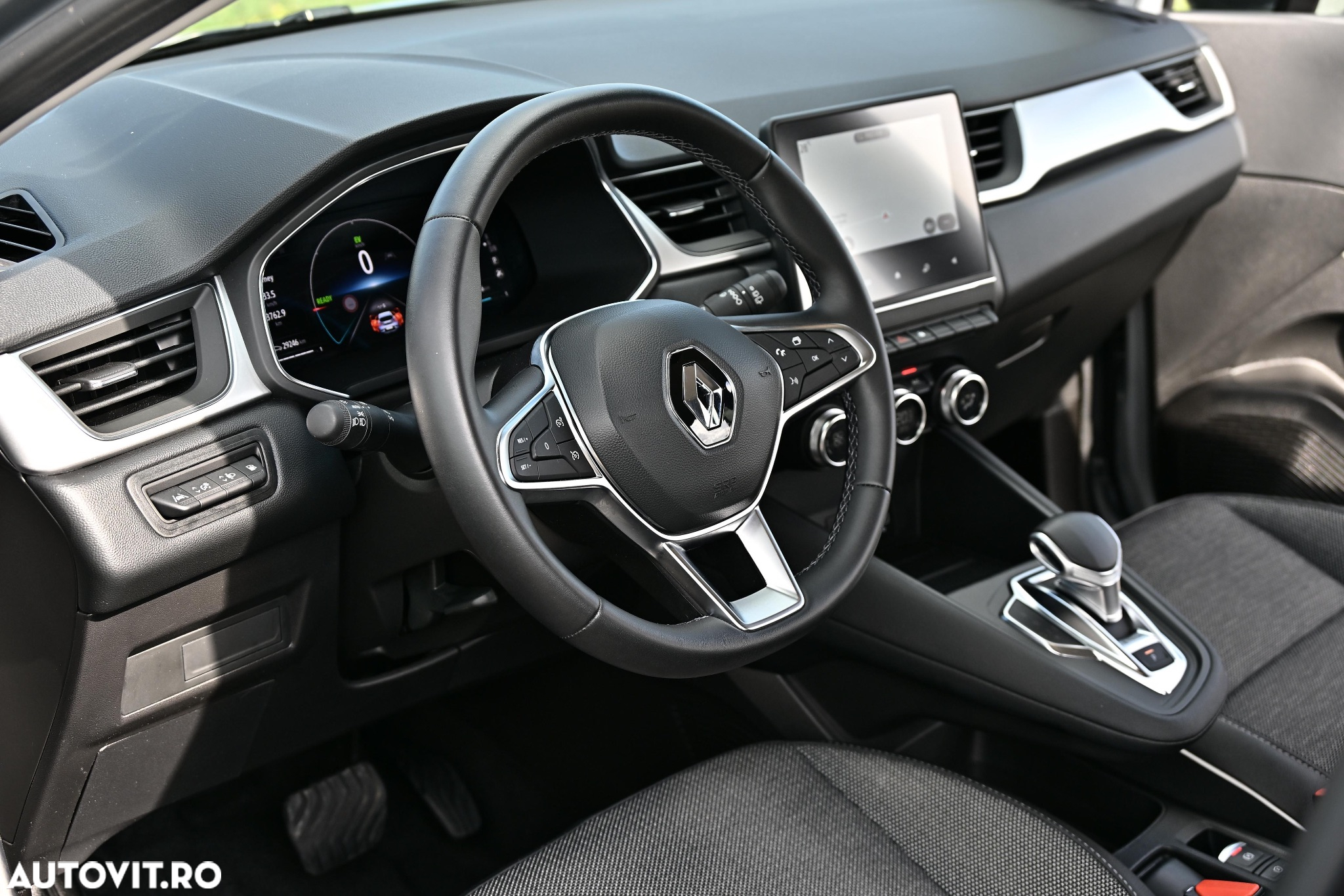 Renault Captur E-Tech PHEV 160 Techno - 24