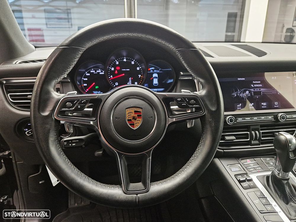 Porsche Macan Standard - 18