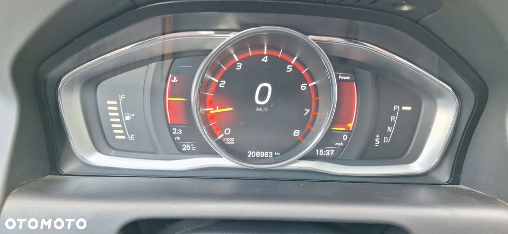 Volvo XC 60 T6 AWD Drive-E Momentum - 12