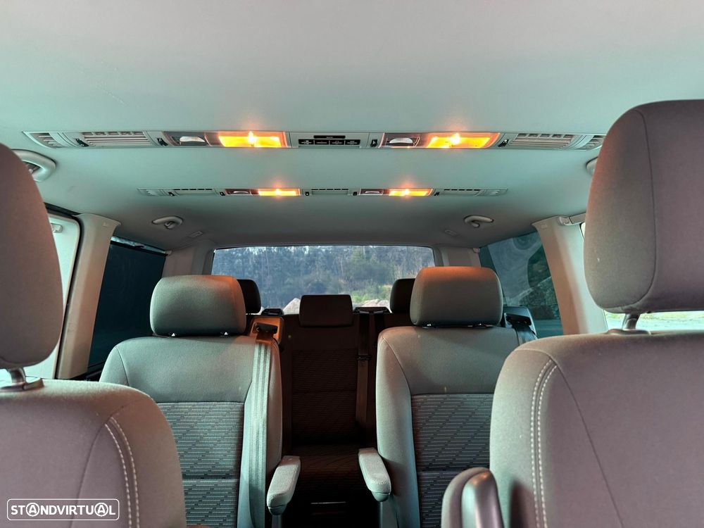 VW Multivan 2.0 TDi 180 Highline BlueMotion - 12