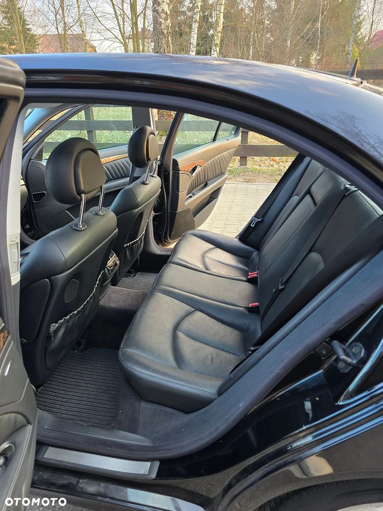 Mercedes-Benz Klasa E 320 Avantgarde - 24