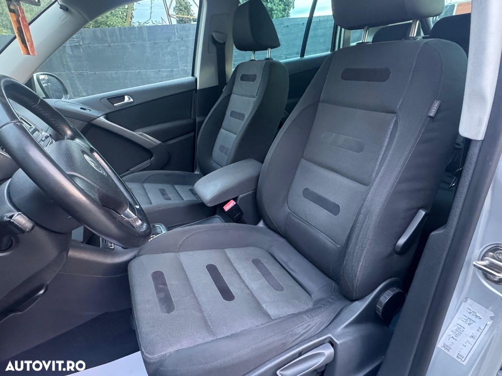 Volkswagen Tiguan 2.0 TDI 4Motion DSG Sport & Style - 9
