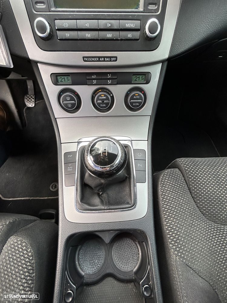 VW Passat Variant 1.9 TDi Confortline - 17