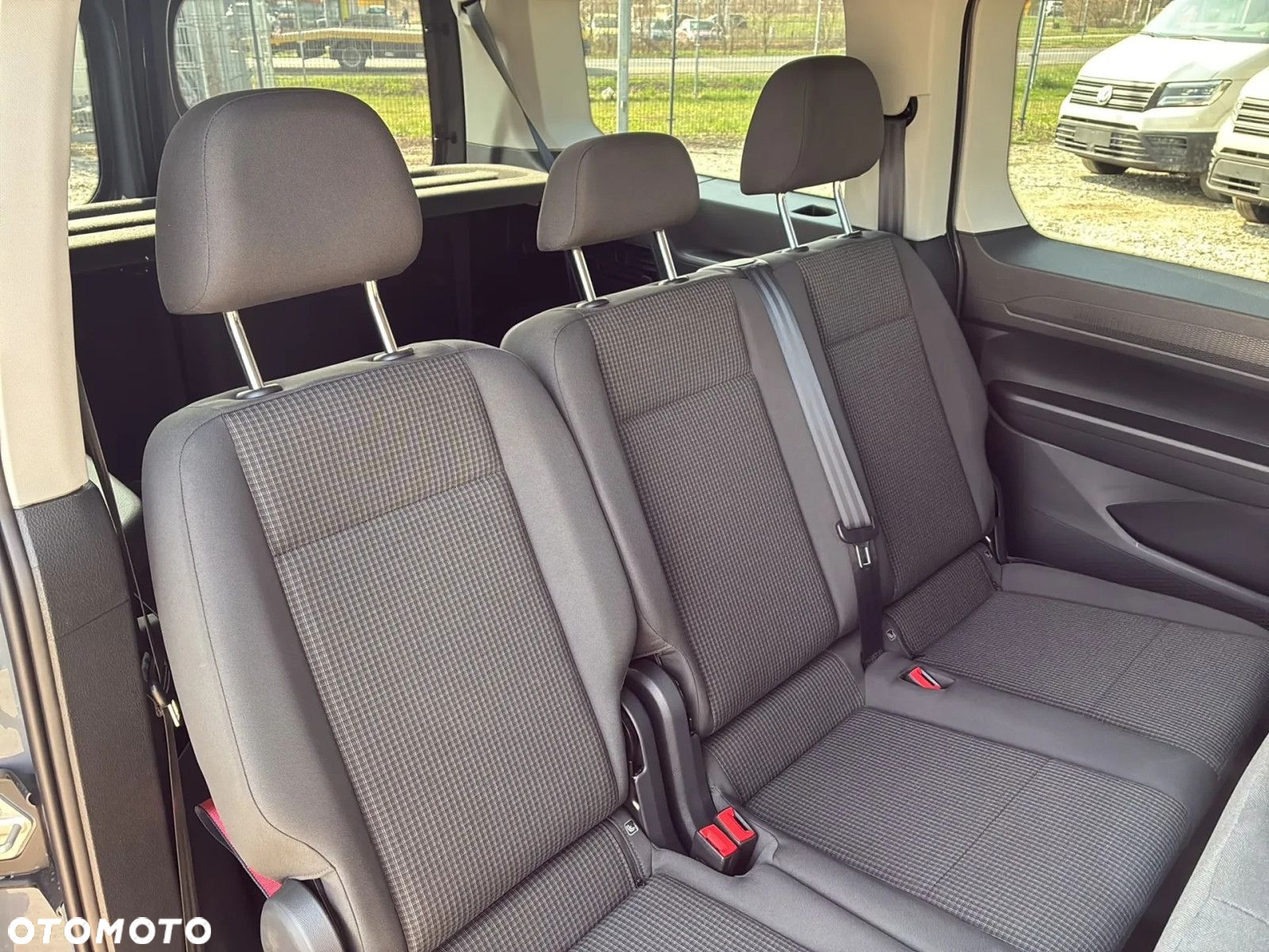Volkswagen Caddy Maxi 1.5 TSI DSG - 18