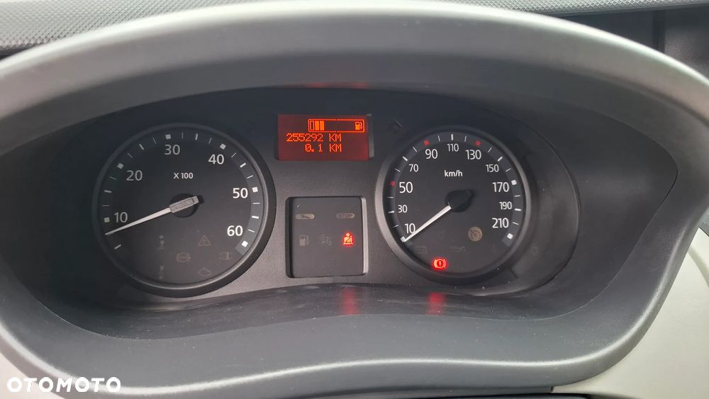 Renault Trafic - 32