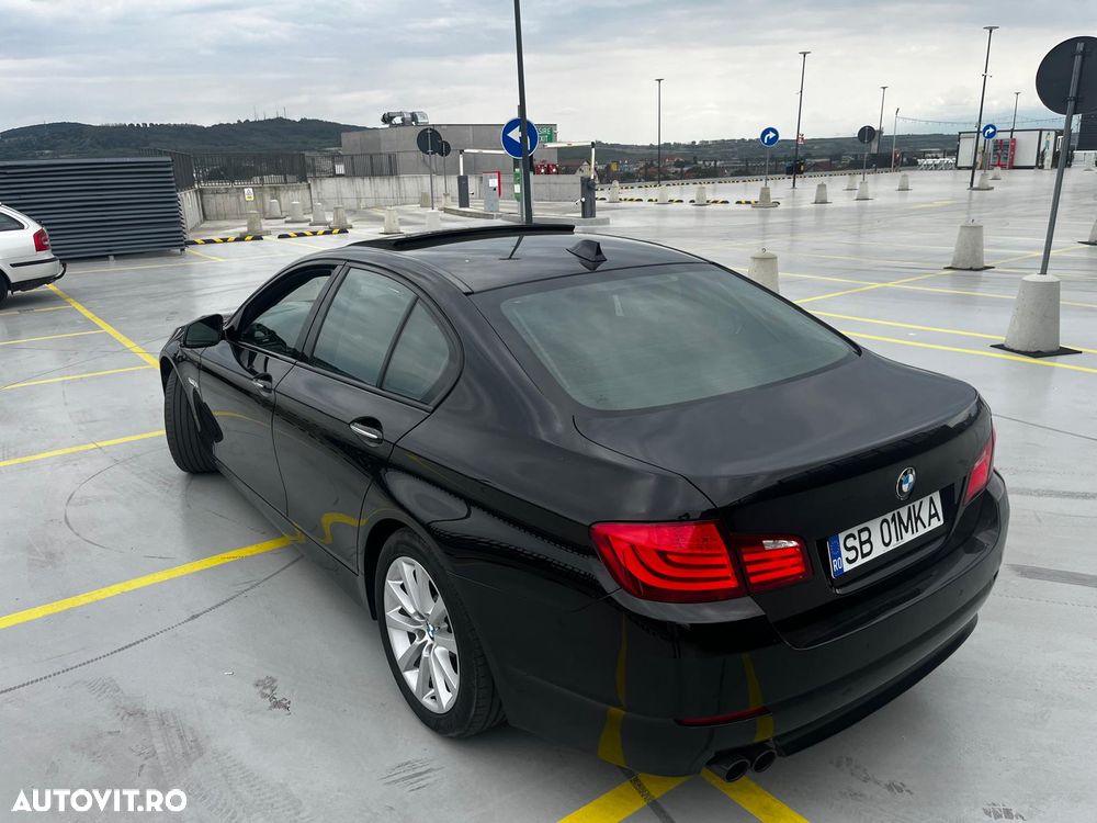 BMW Seria 5 528i - 9