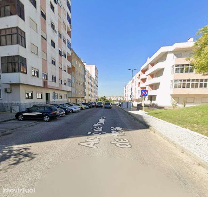 Espaçoso T3 em Seixal (RESERVADO) - Grande imagem: 2/4