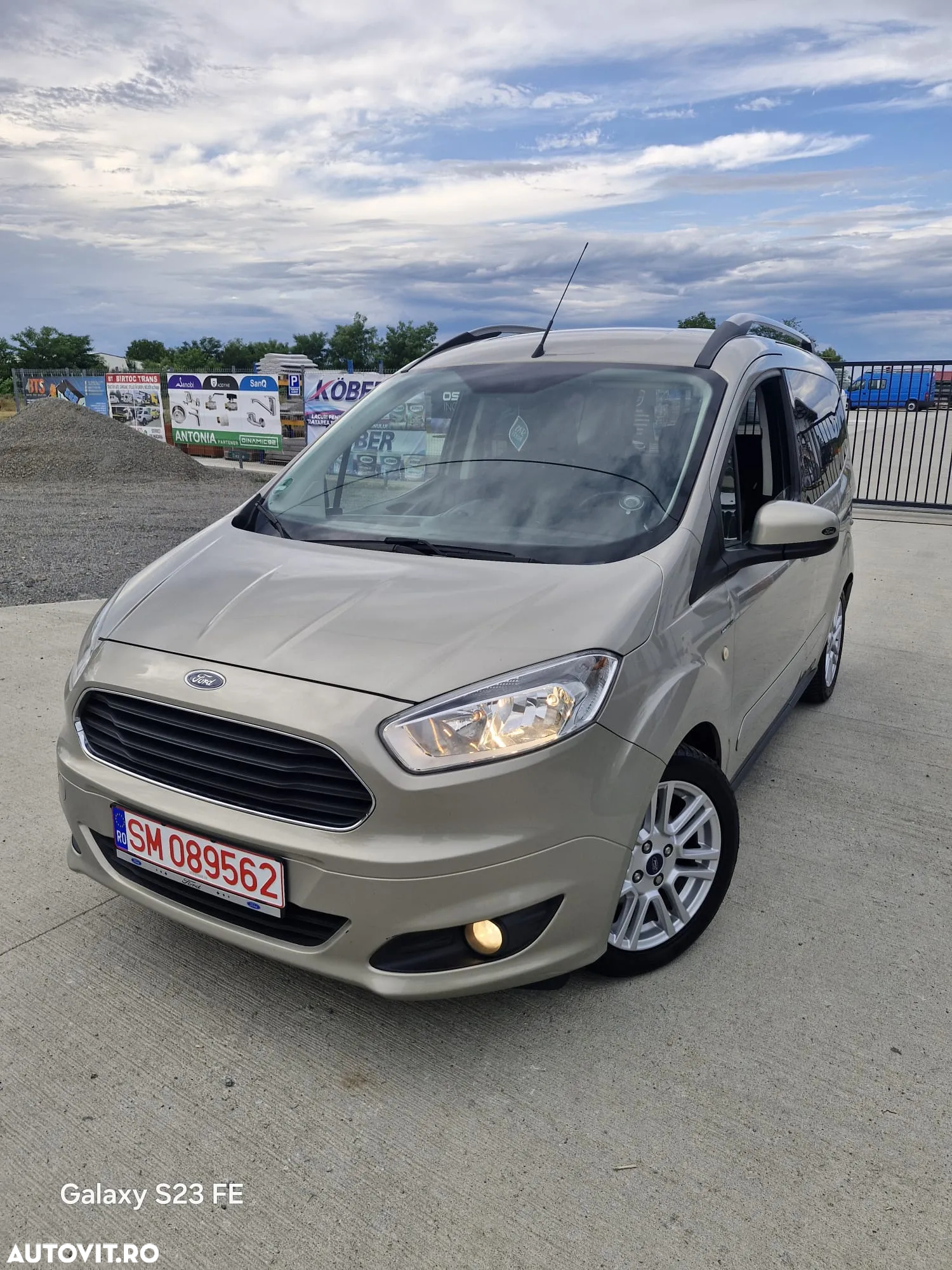 Ford Tourneo Courier 1.6 TDCi Trend - 3