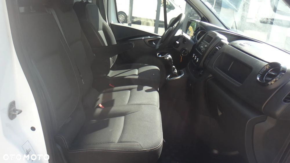 Renault Trafic - 10