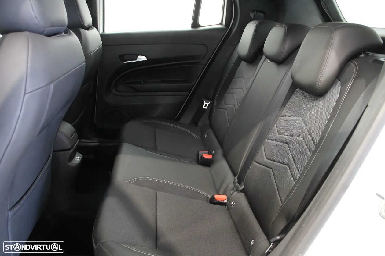 Jeep Avenger 1.2 GSE T3 Altitude - 44