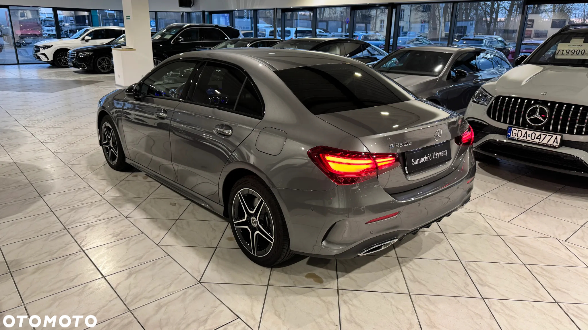 Mercedes-Benz Klasa A 250 e PHEV AMG Line 8G-DCT - 4