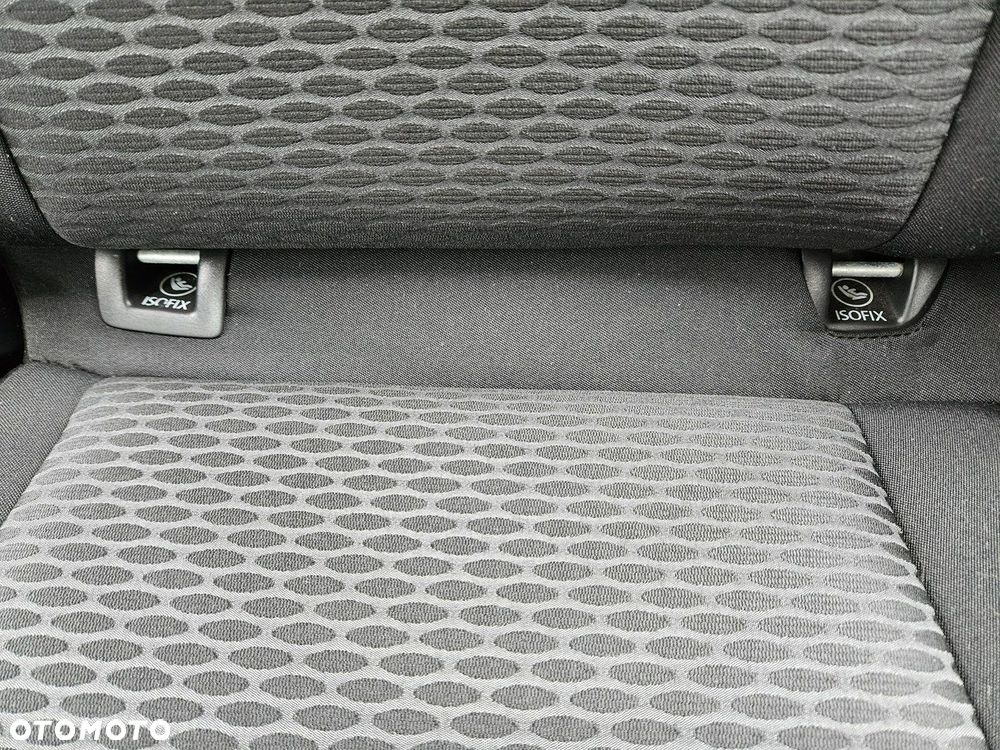 Volkswagen Golf - 16