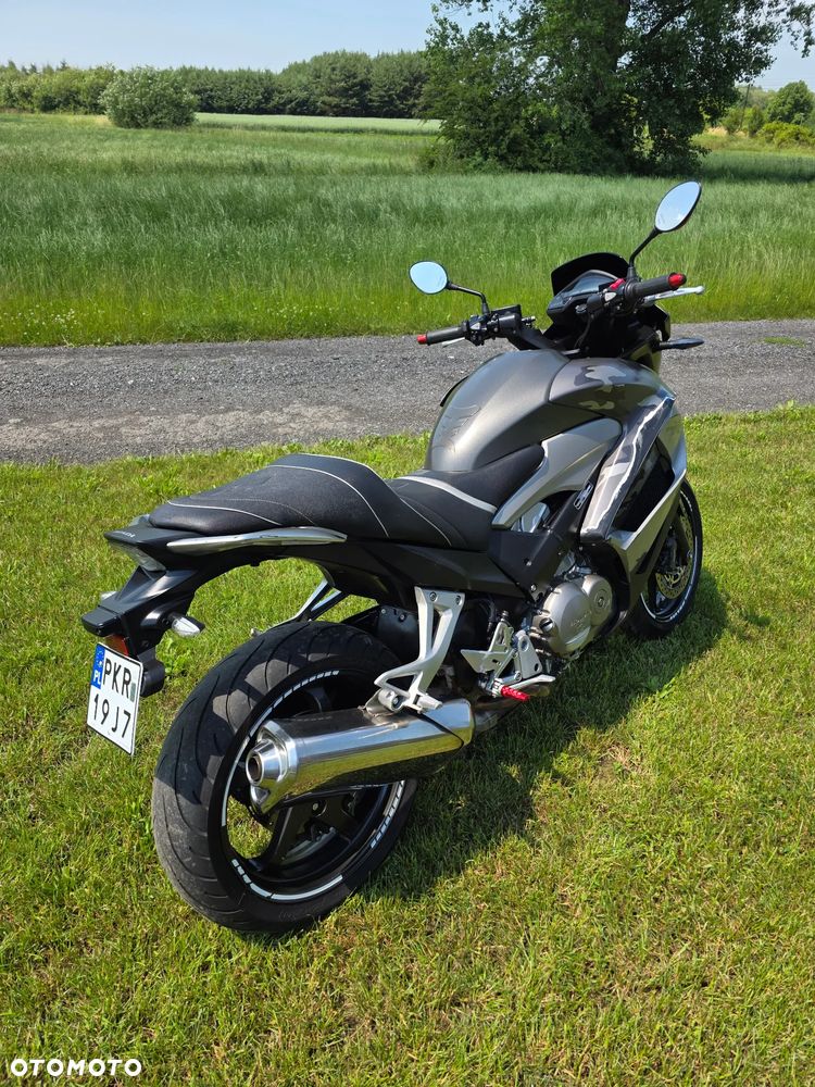Honda VFR - 2
