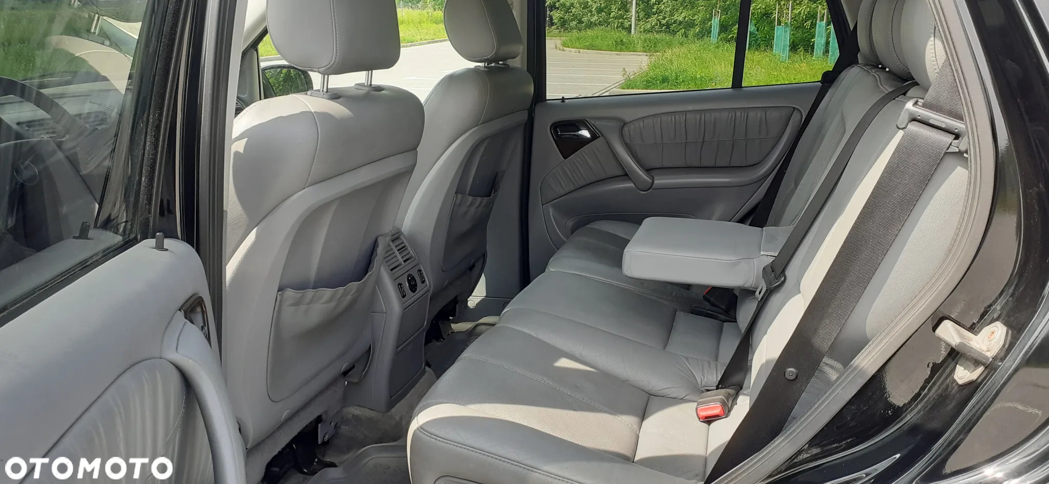 Mercedes-Benz ML - 19
