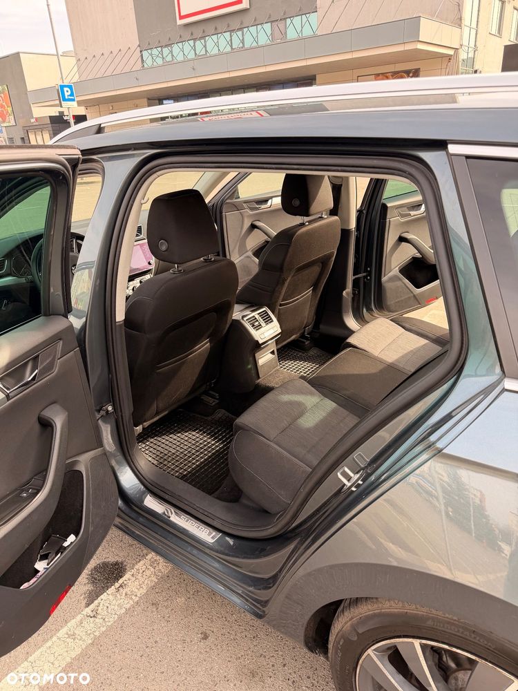 Skoda Superb 2.0 TDI Ambition - 20