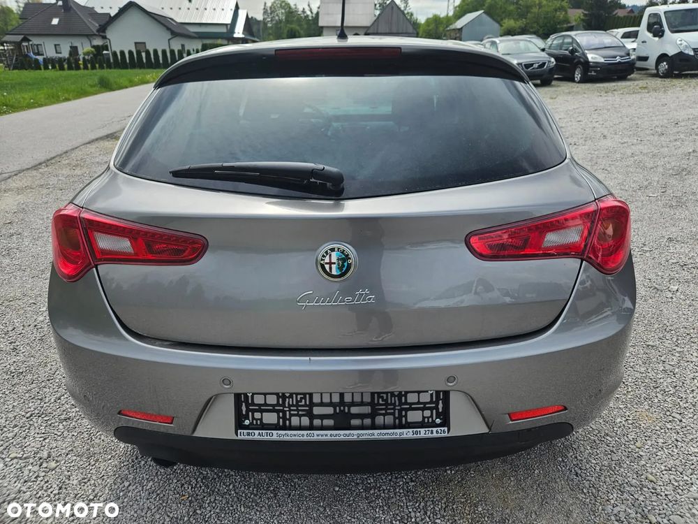 Alfa Romeo Giulietta 1.6 JTDM 16V Veloce - 5