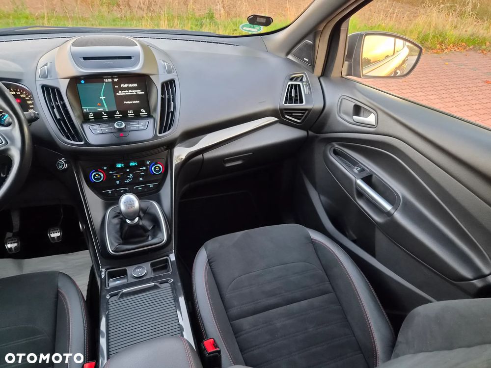 Ford Kuga 2.0 TDCi 4x4 ST-Line - 20