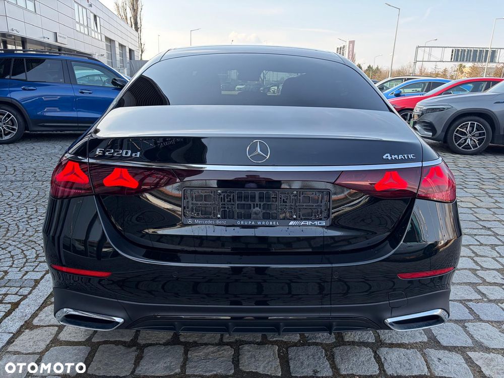 Mercedes-Benz Klasa E 220 d mHEV 4-Matic AMG 9G-Tronic - 5
