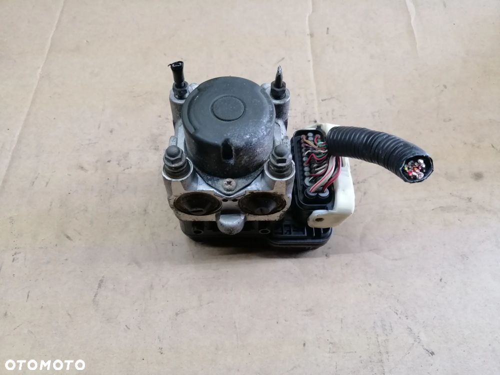 Toyota Rav 4 II pompa sterownik ABS 44510-42060 133800-0140 plus wtyczka z wiązką - 1