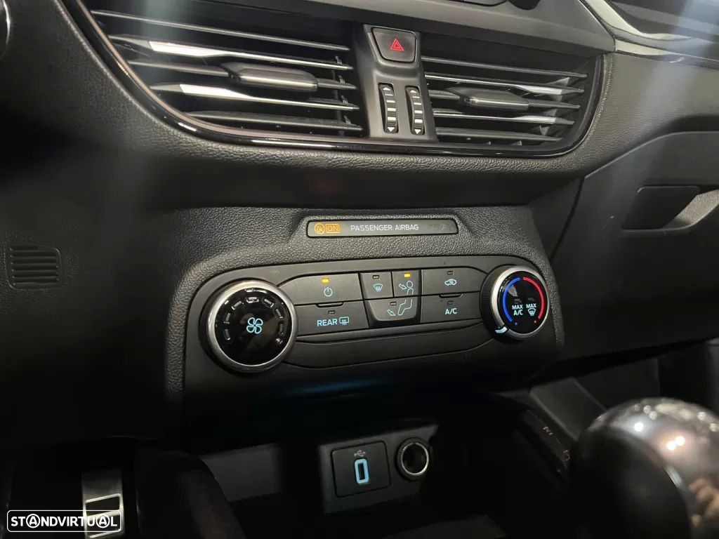 Ford Focus SW 1.5 TDCi EcoBlue ST-Line - 23