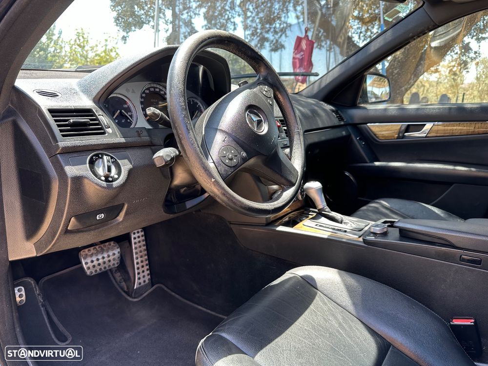 Mercedes-Benz C 320 - 22