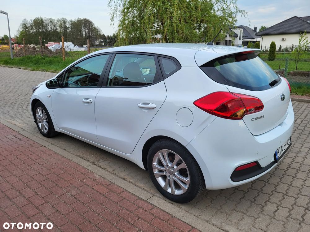 Kia Ceed - 5