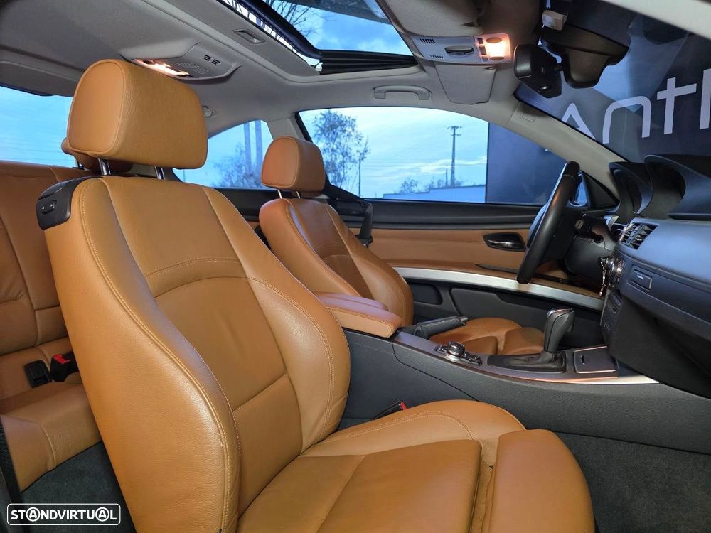 BMW 335 i xDrive Aut. Edition Exclusive - 4