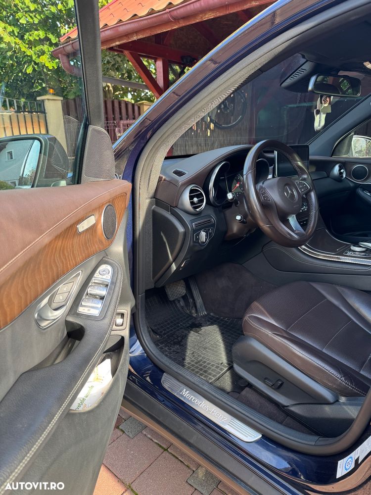 Mercedes-Benz GLC 250 d 4MATIC - 12