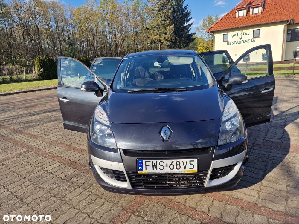 Renault Scenic 1.6 16V Confort Expression - 8