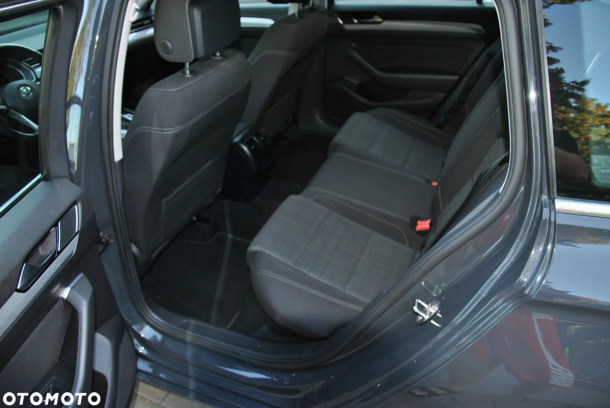 Volkswagen Passat 2.0 TDI BMT Comfortline DSG - 13