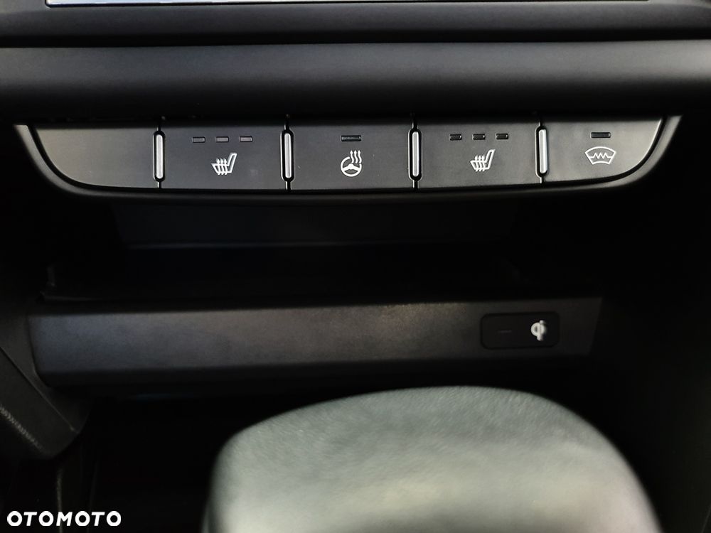 Kia XCeed 1.5 T-GDI Business Line DCT - 18