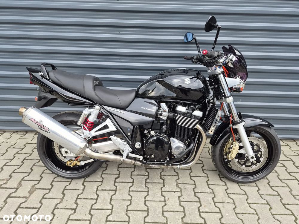 Suzuki GSX - 1