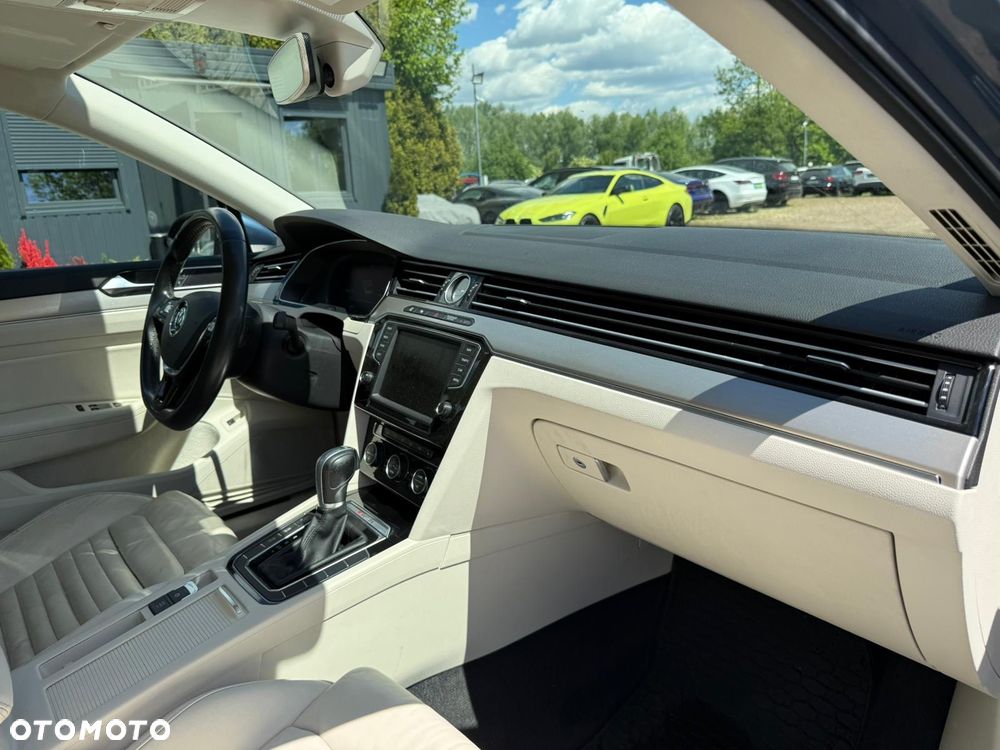 Volkswagen Passat 2.0 TDI Bi-Turbo BMT 4Mot Highline DSG - 18