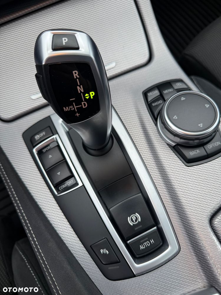 BMW Seria 5 520d Luxury Line - 28