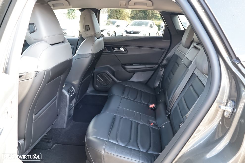 Citroën C5 X 1.6 Hybrid Shine e-EAT8 - 16