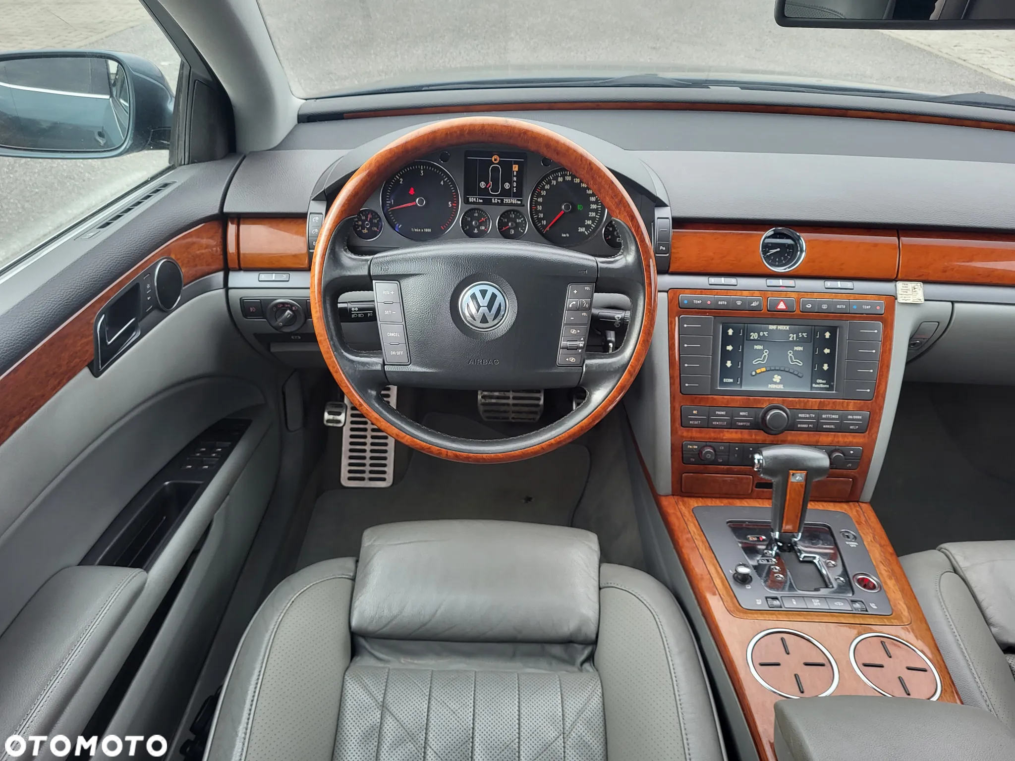 Volkswagen Phaeton 3.0 V6 TDI 4Mot (5 os.) - 20